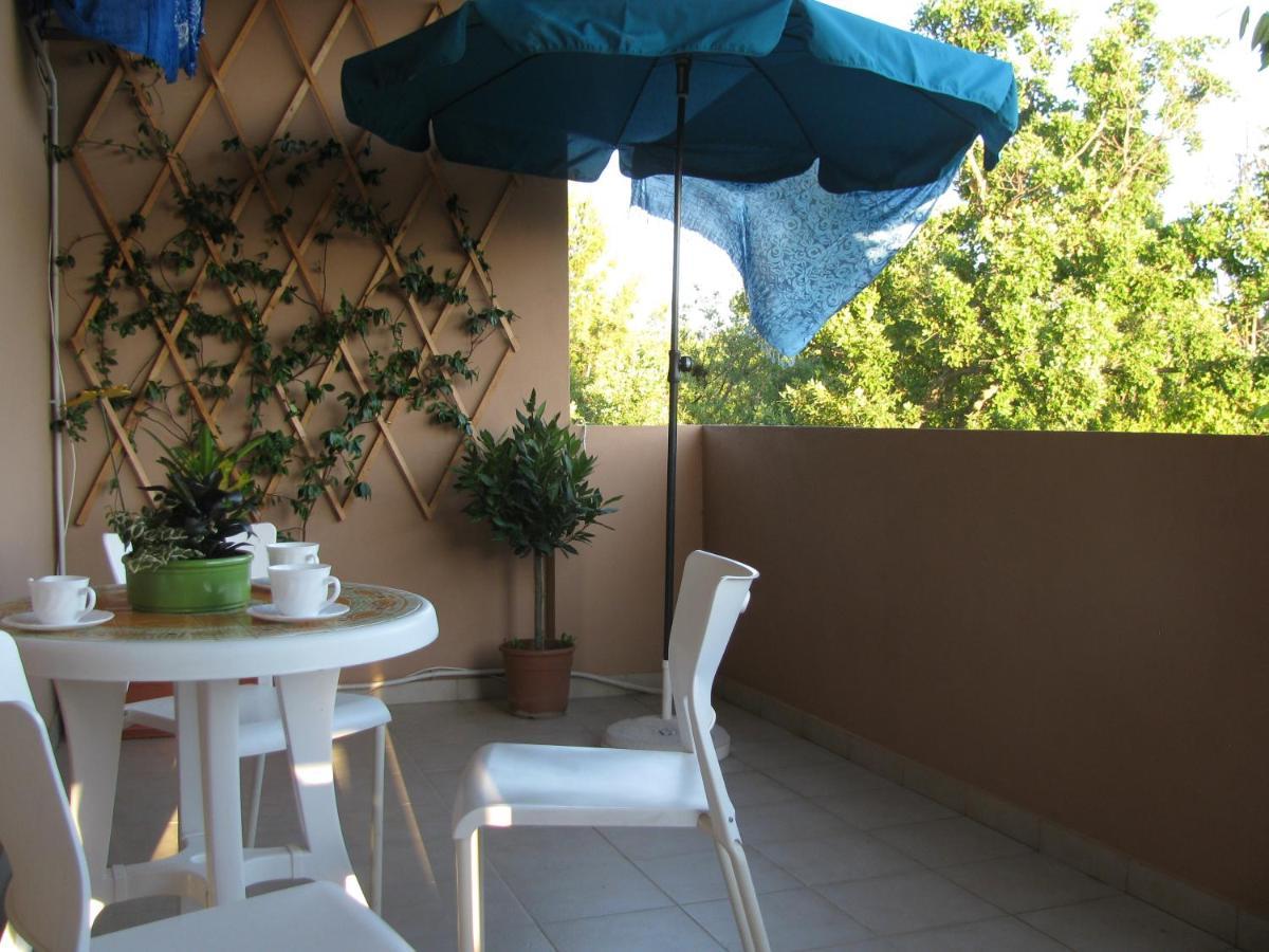 Paklina Apartments Starigrad Paklenica Bagian luar foto