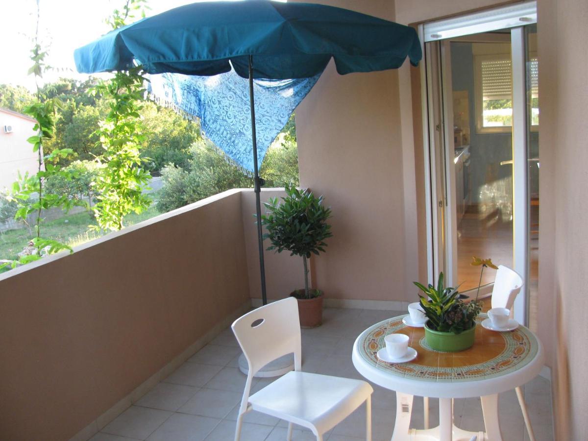 Paklina Apartments Starigrad Paklenica Bagian luar foto